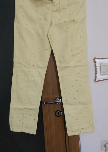 Düğmeli Pastel Sarı taşli  Midi Kadın Kot Pantolon - Görsel 4