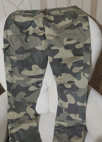 Kadın Kamuflajli taşli kargo cepli paça detaylı Pantolon - Görsel 3