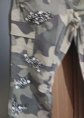 Kadın Kamuflajli taşli kargo cepli paça detaylı Pantolon - Görsel 6