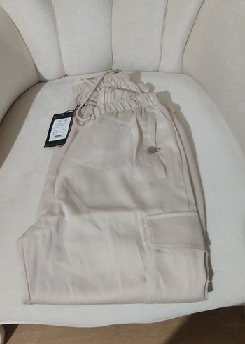 Kadın Bej kargo saten bağcıklı Pantolon - Görsel 4