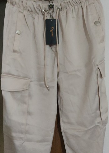 Kadın Bej kargo saten bağcıklı Pantolon - Görsel 2