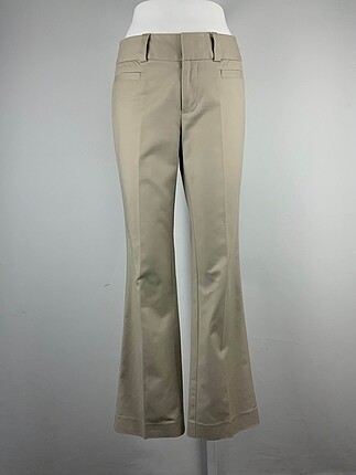 Gap Kumaş Pantolon %70 İndirimli.