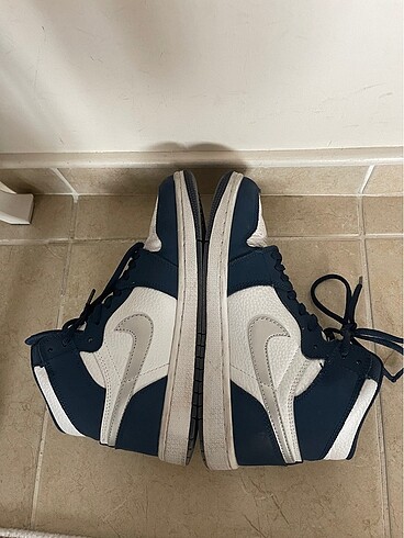 Jordan ve converse
