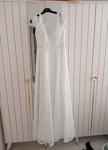 Uzun Beyaz elbise