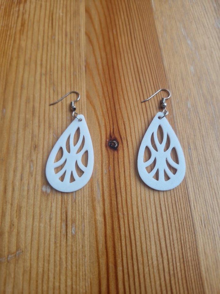 Beyaz Mini Dantel Detaylı  Küpe - Görsel 2