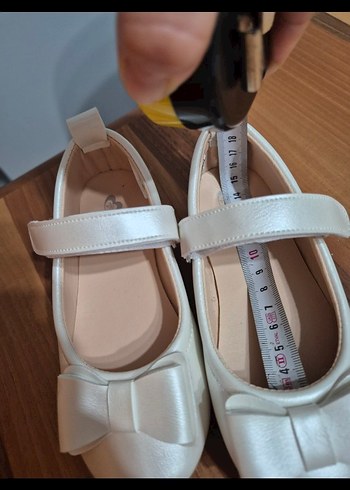 LC Waikiki Kız Çocuk Beyaz Fiyonklu Babet