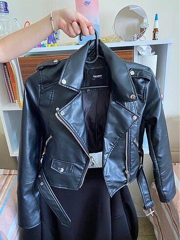 pull and bear s beden deri ceket