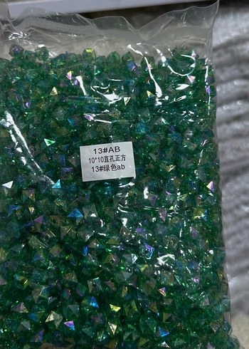 Beden janjanlı küp boncuk 10 mm 500 gr