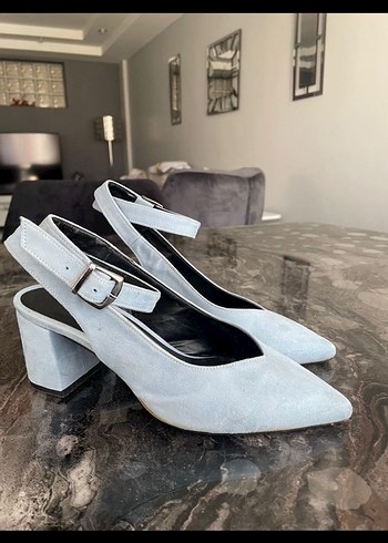 Beyaz Süet Tokalı Topuklu Kadın Ayakkabı - Görsel 2
