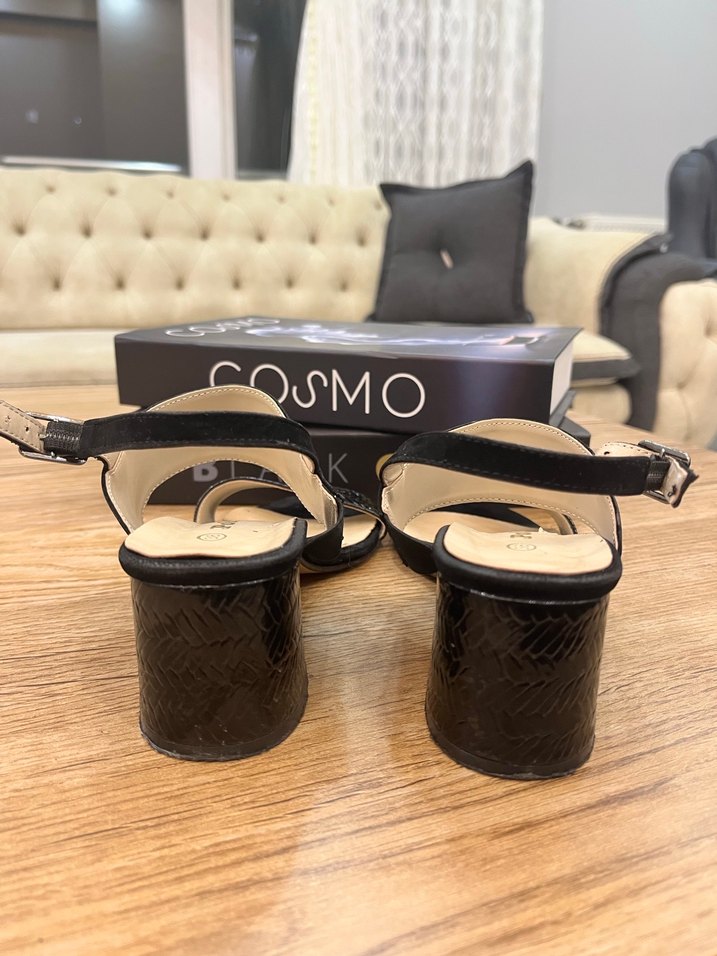 Siyah Süet Yılan Derisi Desenli Tokalı Topuklu Ayakkabı - Görsel 3