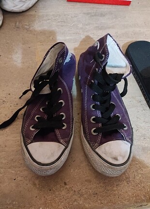Mor Converse