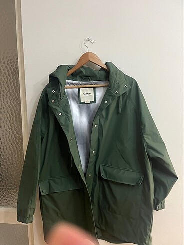 Pull and Bear Pull and Bear yagmurluk