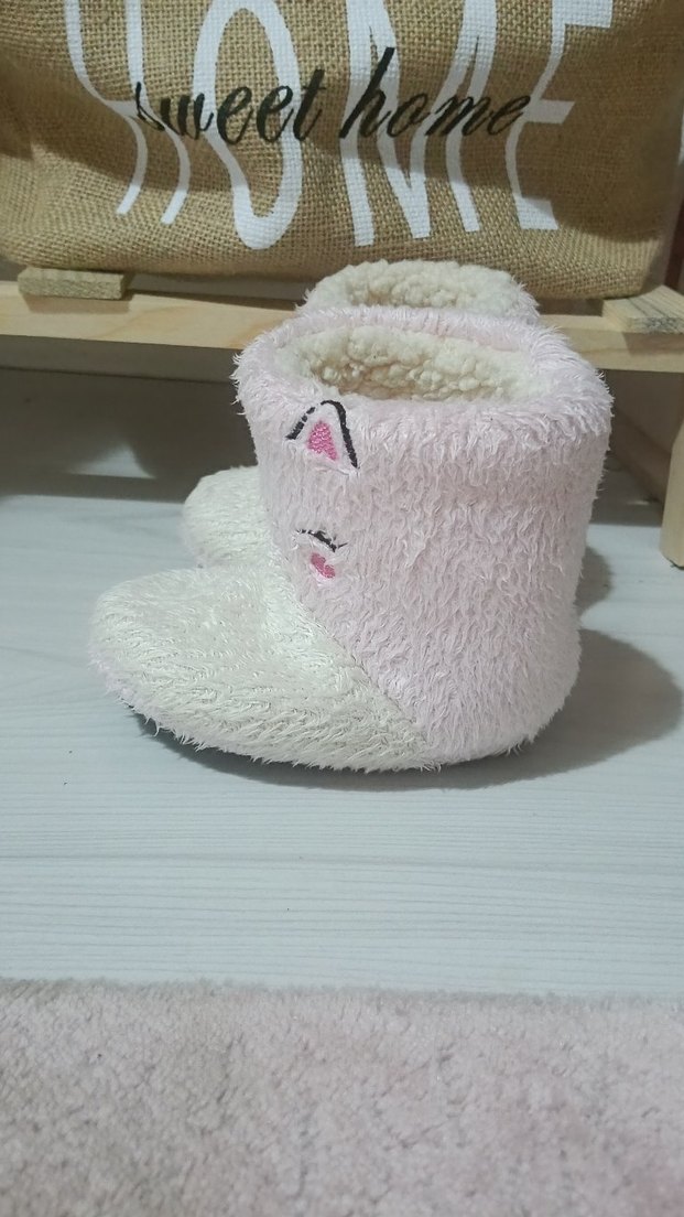 Kız Çocuk Pembe Kürklü Nakışlı Panduf - Görsel 2