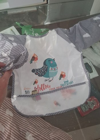 Desenli Kahverengi Bebek Önlüğü - Görsel 5