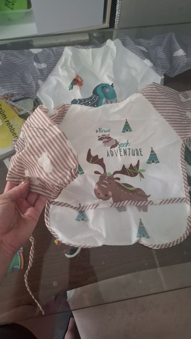 Desenli Kahverengi Bebek Önlüğü - Görsel 2