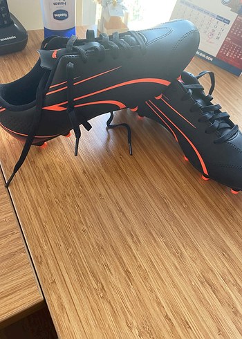 Puma Siyah Turuncu Erkek Futbol Kramponu