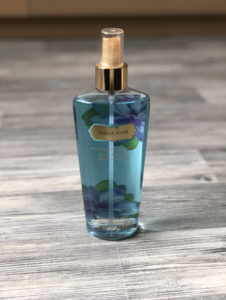 Victoria?s Secret Aqua Kiss Body Farfume