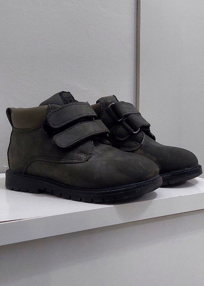 Erkek cocuk bot - Görsel 2