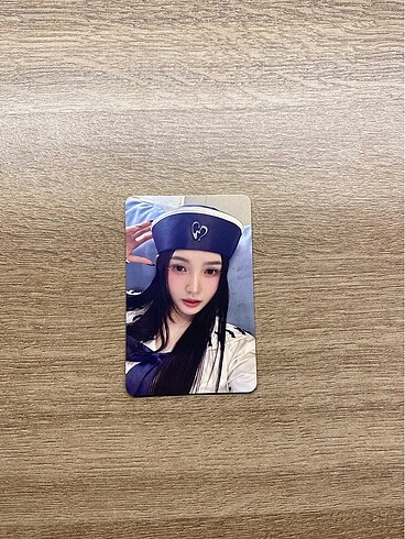 red velvet joy cosmic photocard