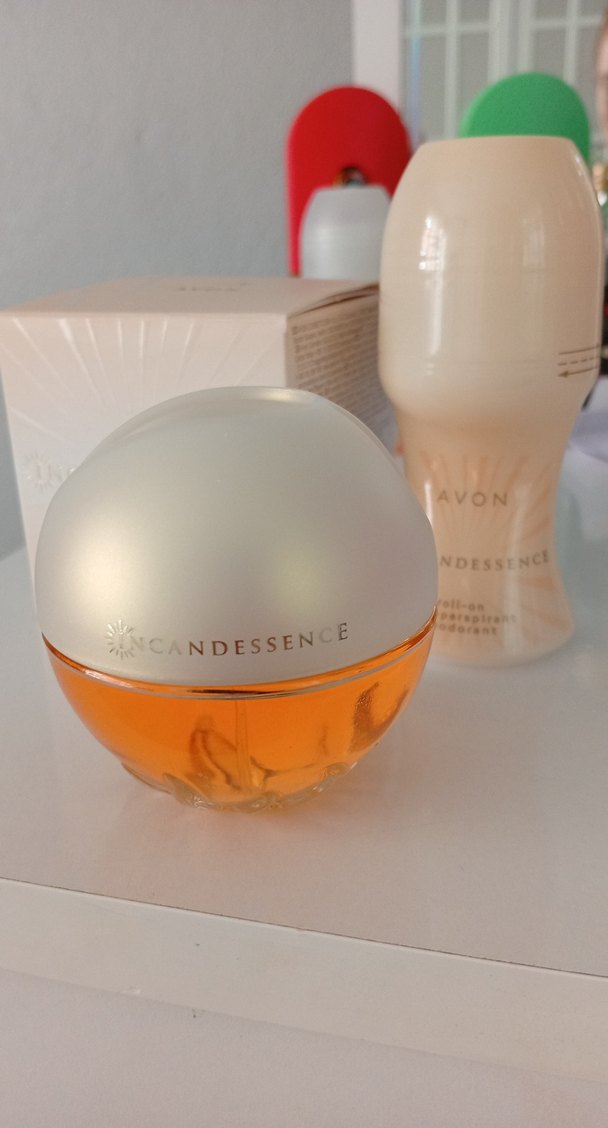 Avon Incandessence Kadın Parfüm Seti - Görsel 2