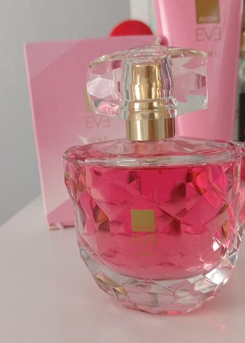 Avon Eve One Kadın Vücut Losyonu 125 ml
50ml parfüm - Görsel 3