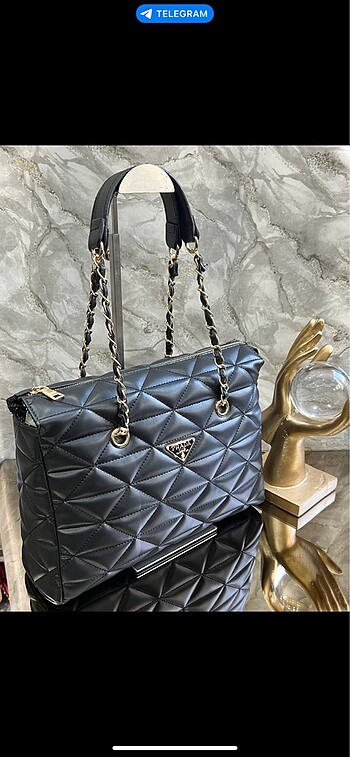 Prada Çanta