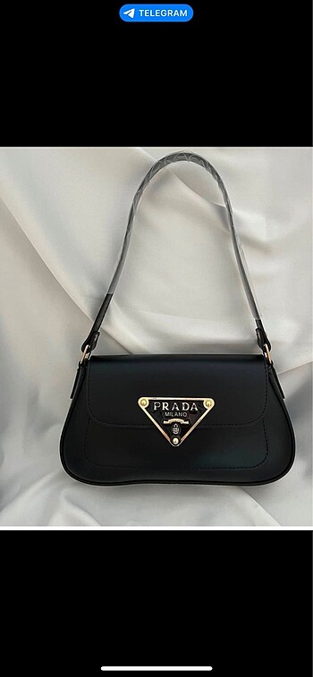Prada çanta