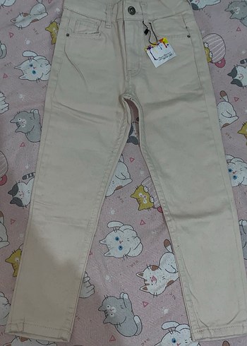 Düğmeli kız çocuk - Görsel 2