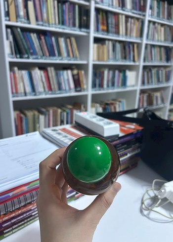 Yeşil su şişesi , Çevre Temalı - Görsel 3