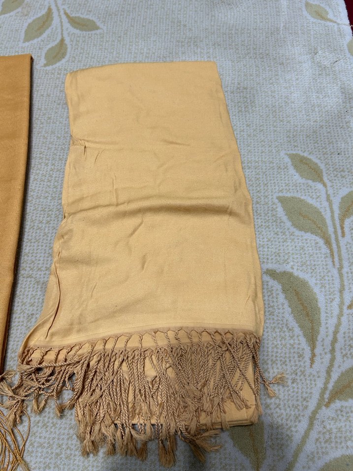 Bej Kadın Drapeli Saten Şal - Görsel 2