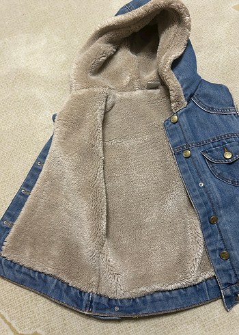 Kadın Mavi Kolsuz Kürklü Denim Yelek - Görsel 2