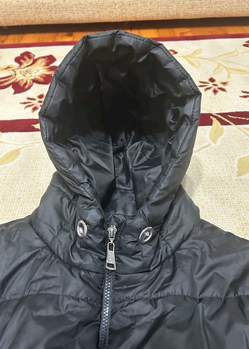 Siyah Kapüşonlu Kadın Kışlık Mont - Görsel 4