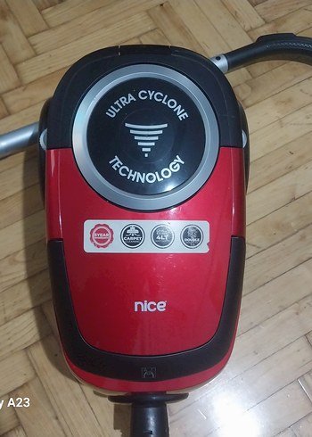 Kırmızı Renkli Nice Elektrikli Süpürge - Görsel 2