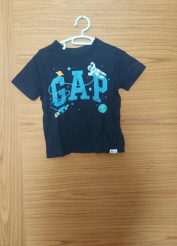 Gap tişört