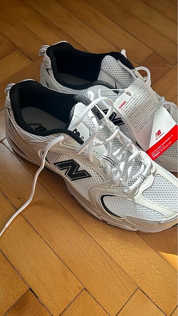 New Balance 530 Spor Ayakkabı / Siyah Şerit