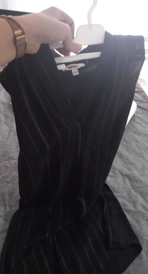 Siyah V Yaka Kolsuz elbise - Görsel 5