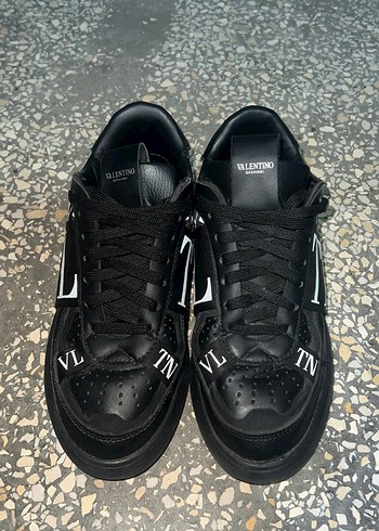 Valentino Siyah Deri Sneaker