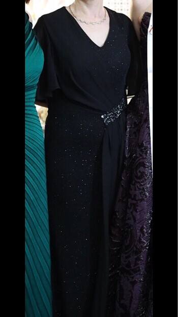 Uzun simli toka detaylı abiye - Görsel 5