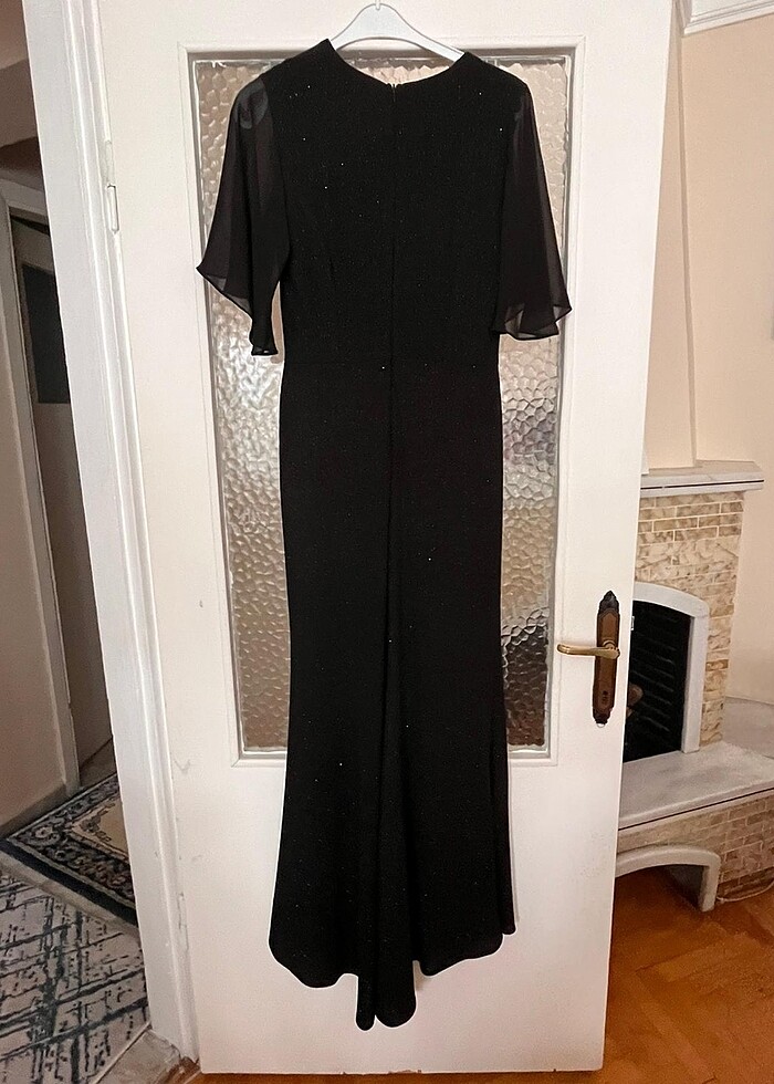 Uzun simli toka detaylı abiye - Görsel 4