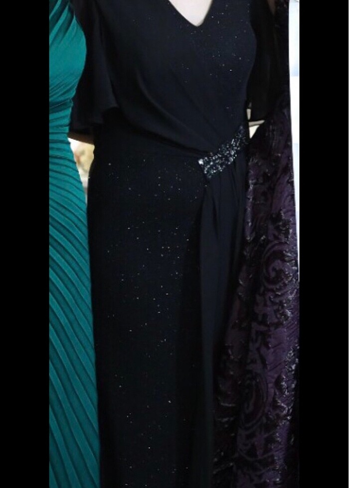 Uzun simli toka detaylı abiye - Görsel 5