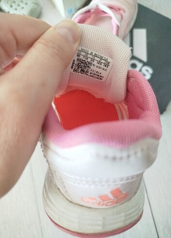 25 Beden Adidas spor ayakkabı