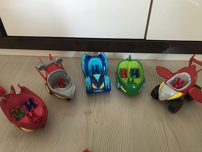 Beden Renk Pj maskeliler