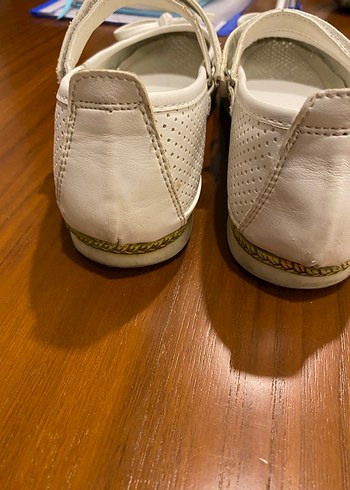 Kız Çocuk Beyaz Tokalı Babet Ayakkabı - Görsel 5