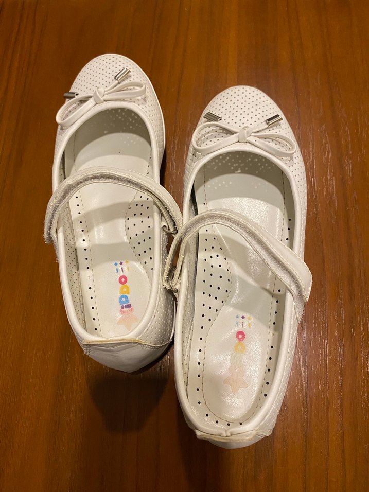 Kız Çocuk Beyaz Tokalı Babet Ayakkabı - Görsel 2