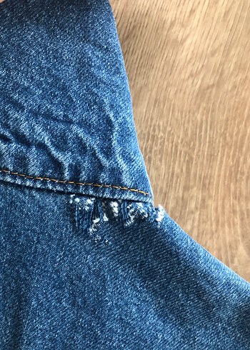 l Beden Düğmeli Kolsuz Nakışlı Mavi Denim Ceket