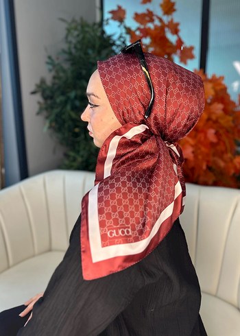 Bordo İpek Görünümlü Drapeli Kadın Başörtüsü