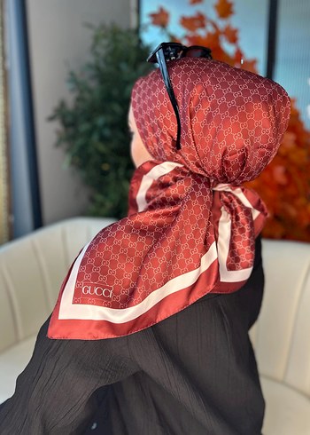 Gucci Bordo İpek Görünümlü Drapeli Kadın Başörtüsü