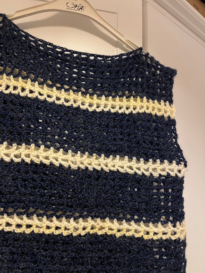 Lacivert Çizgili Örgü Kolsuz Bohem Süveter - Görsel 2