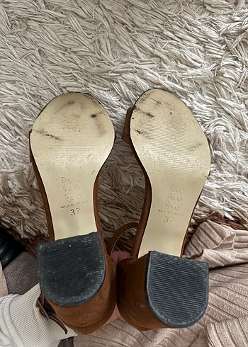 Kahverengi Süet Topuklu Kadın Ayakkabı - Görsel 5