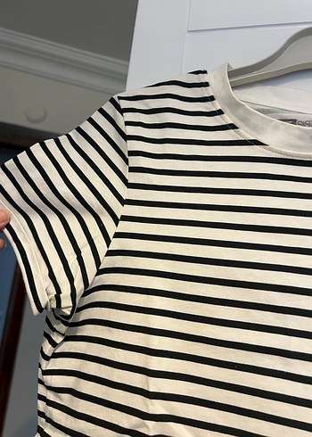 Kadın Gri Çizgili Pamuklu Tişört - Görsel 5